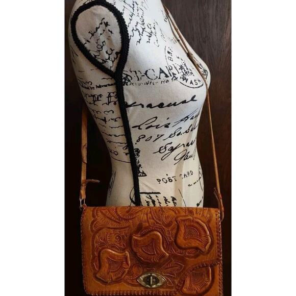 Vintage Large Leather Hand Tooled Brown Shoulder Bag Purse Tri fold Organizer